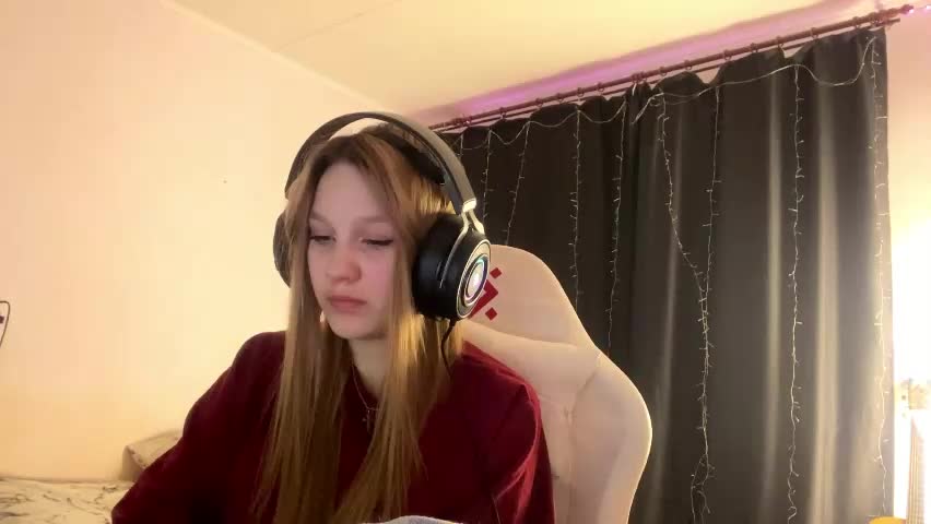 kayceefroehner Adult Chat April 30, 2026