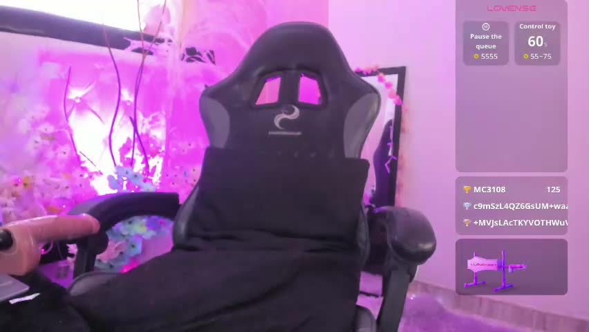 siena_fox Adult Chat April 30, 2026