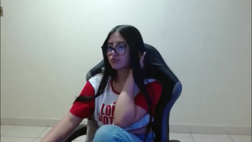 sahaliefox_ Adult Chat April 30, 2026