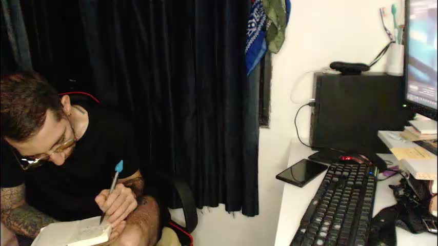 kitcatdreams Adult Chat April 30, 2026