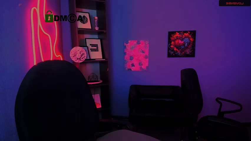 sarahwelddy Adult Chat April 30, 2026
