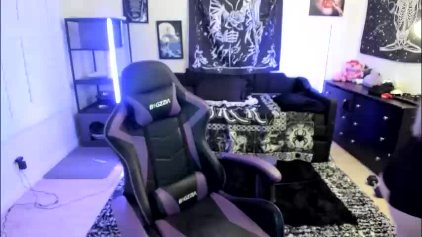 luna_lovelyy Adult Chat April 30, 2026