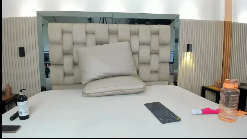 olivia_kollins Adult Chat May 1, 2026