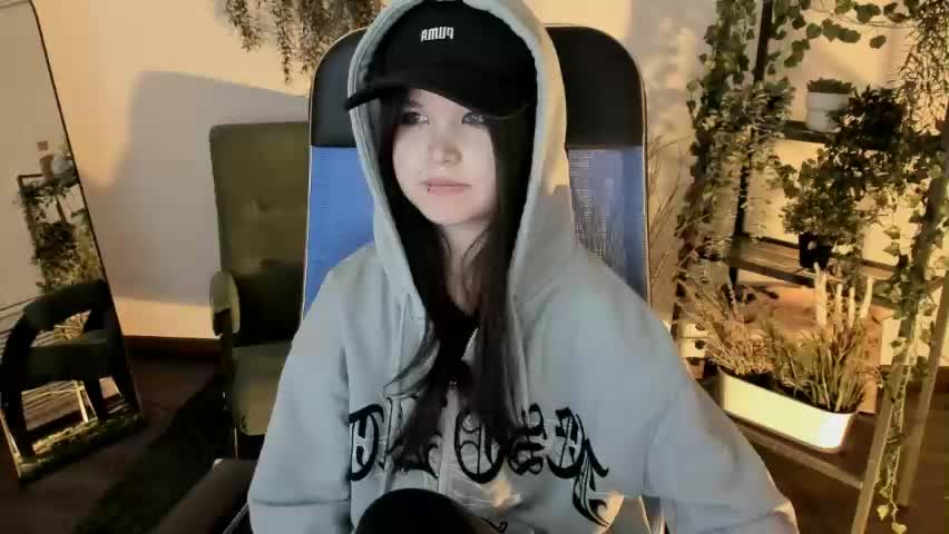 elainebeness Adult Chat April 30, 2026