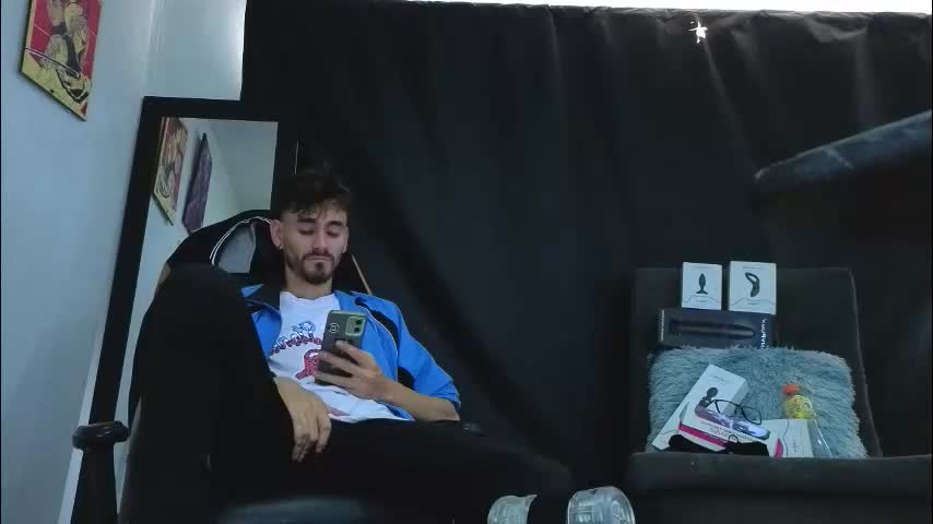 aaron_malikk Adult Chat April 30, 2026