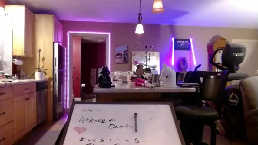 danikawhite69 Adult Chat April 30, 2026