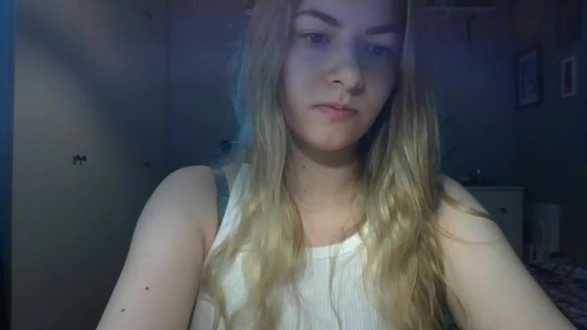 rosie_june Adult Chat May 1, 2026