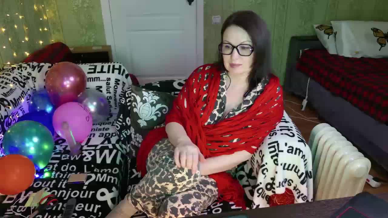 MeganIris Adult Chat May 1, 2026