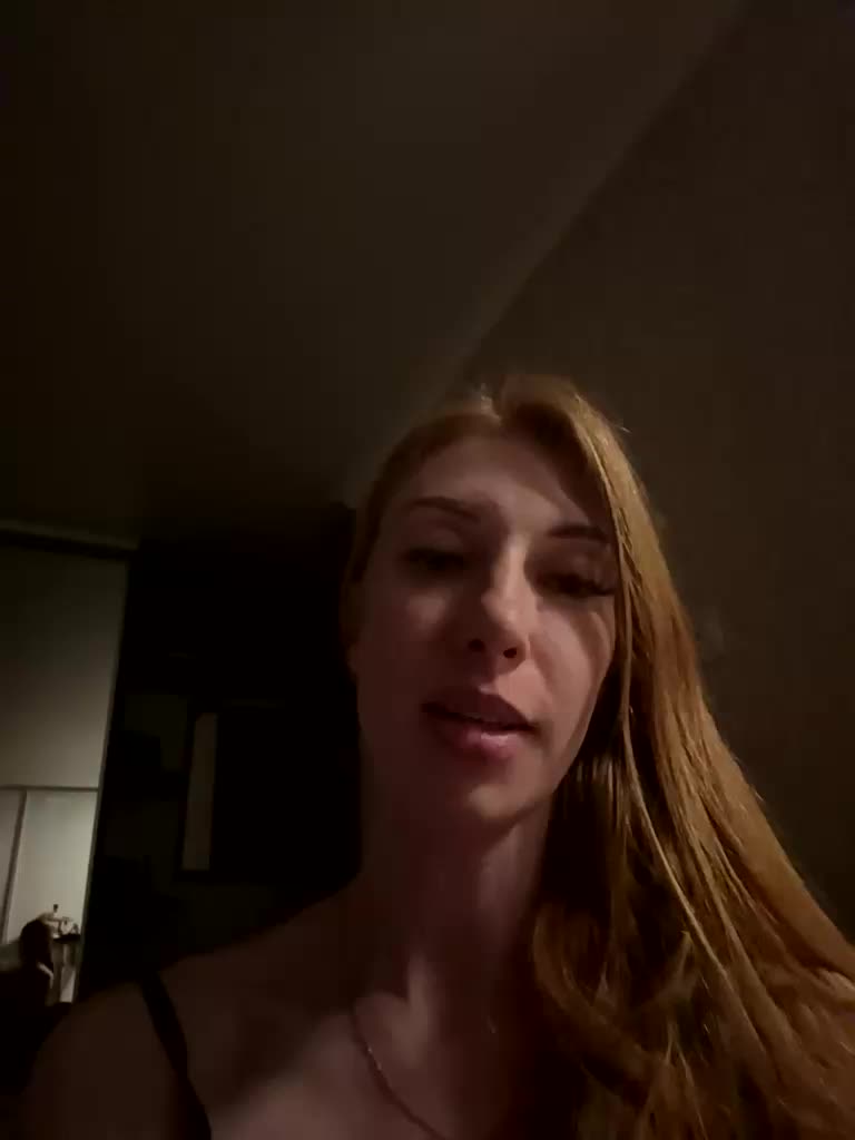 AnnaMaks12 Adult Chat May 1, 2026