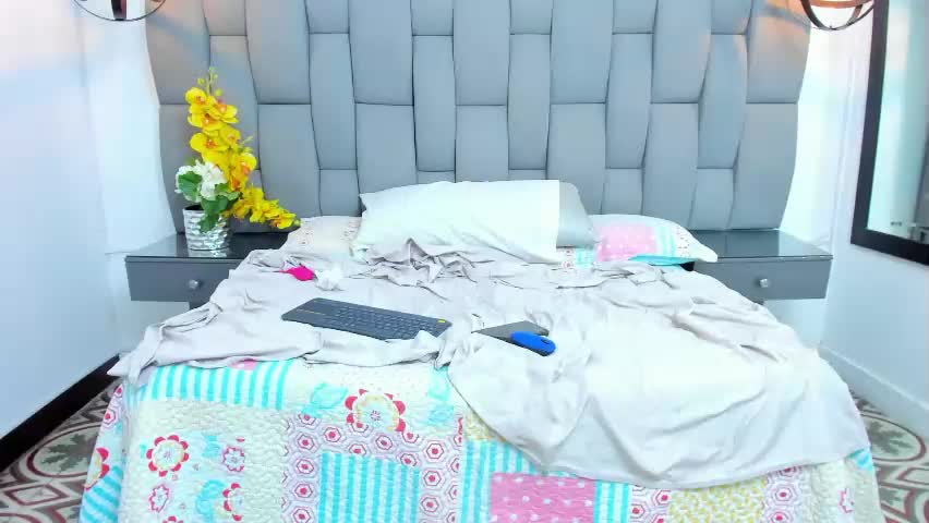sofhyalove Adult Chat May 1, 2026