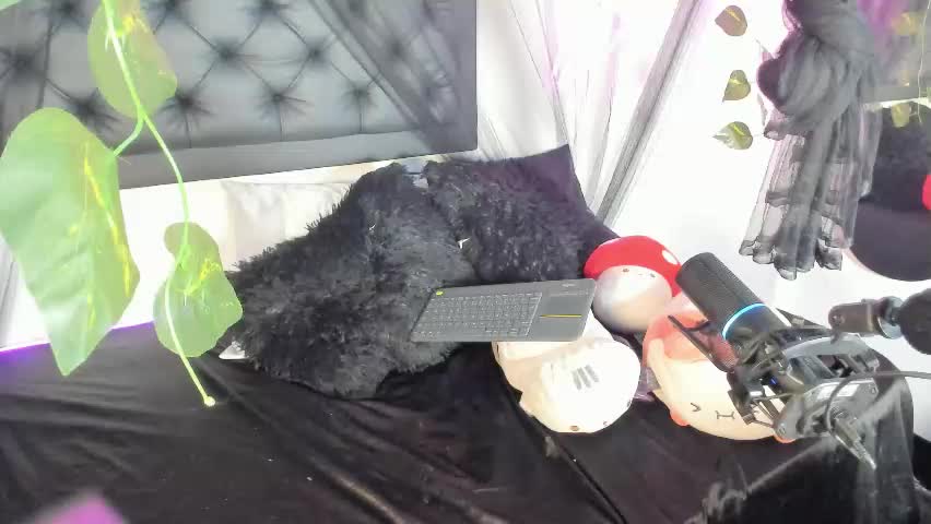 lucyjade2 Adult Chat May 1, 2026