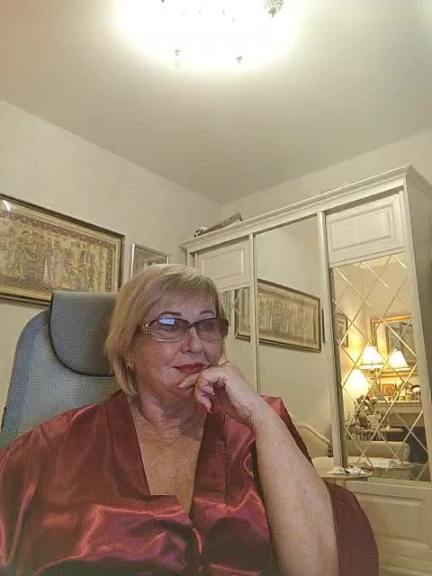 KarinkaSweet Adult Chat May 1, 2026