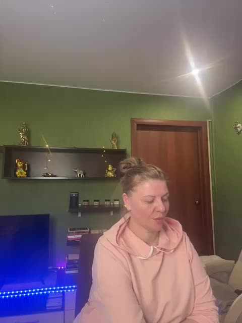 Veronika_Gold Adult Chat May 1, 2026