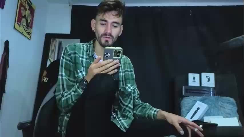 aaron_malikk Adult Chat May 1, 2026