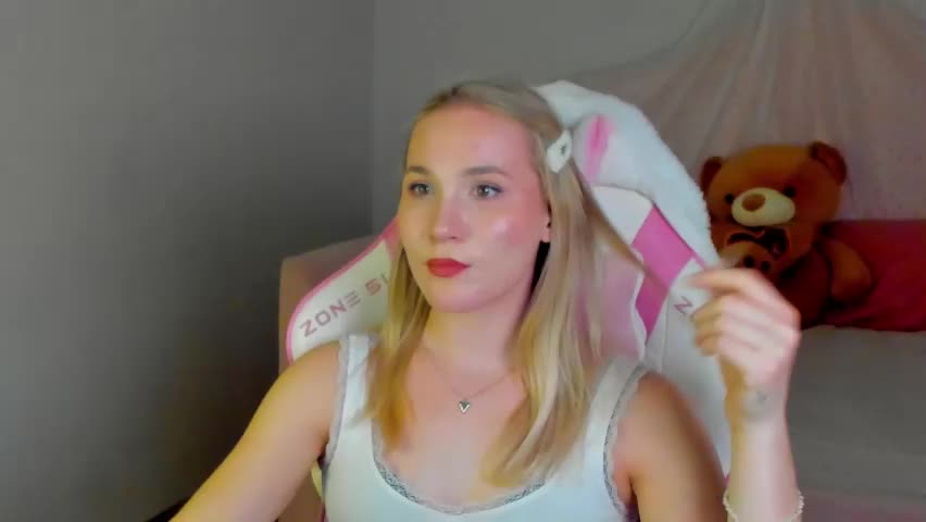 elaravoltage Adult Chat May 1, 2026