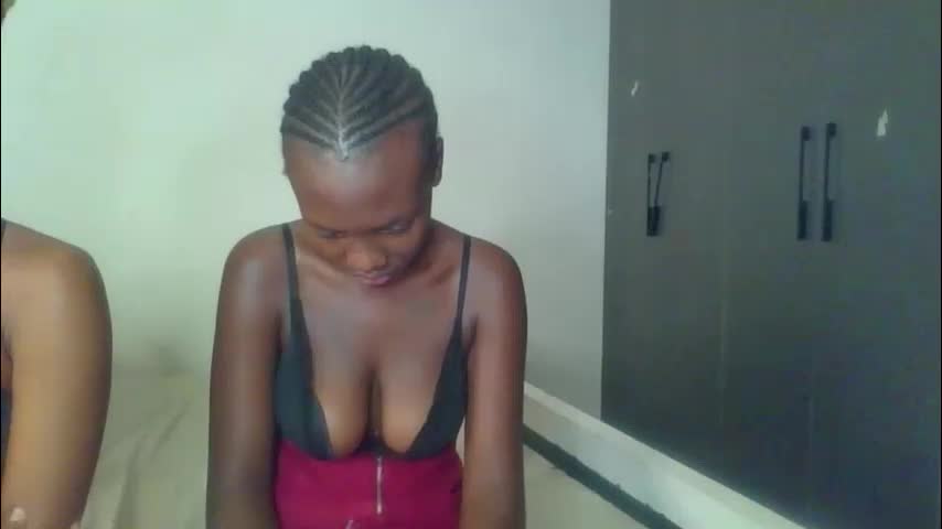 peach_ebonny Adult Chat May 1, 2026