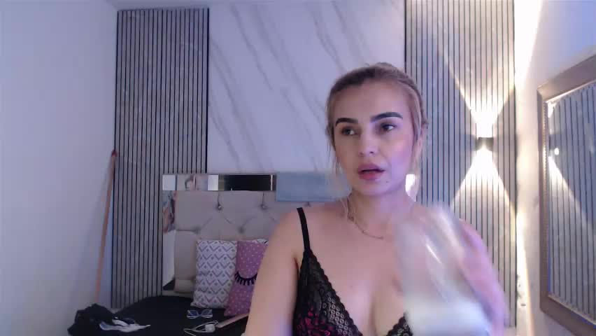 julieta__fox_ Adult Chat May 1, 2026