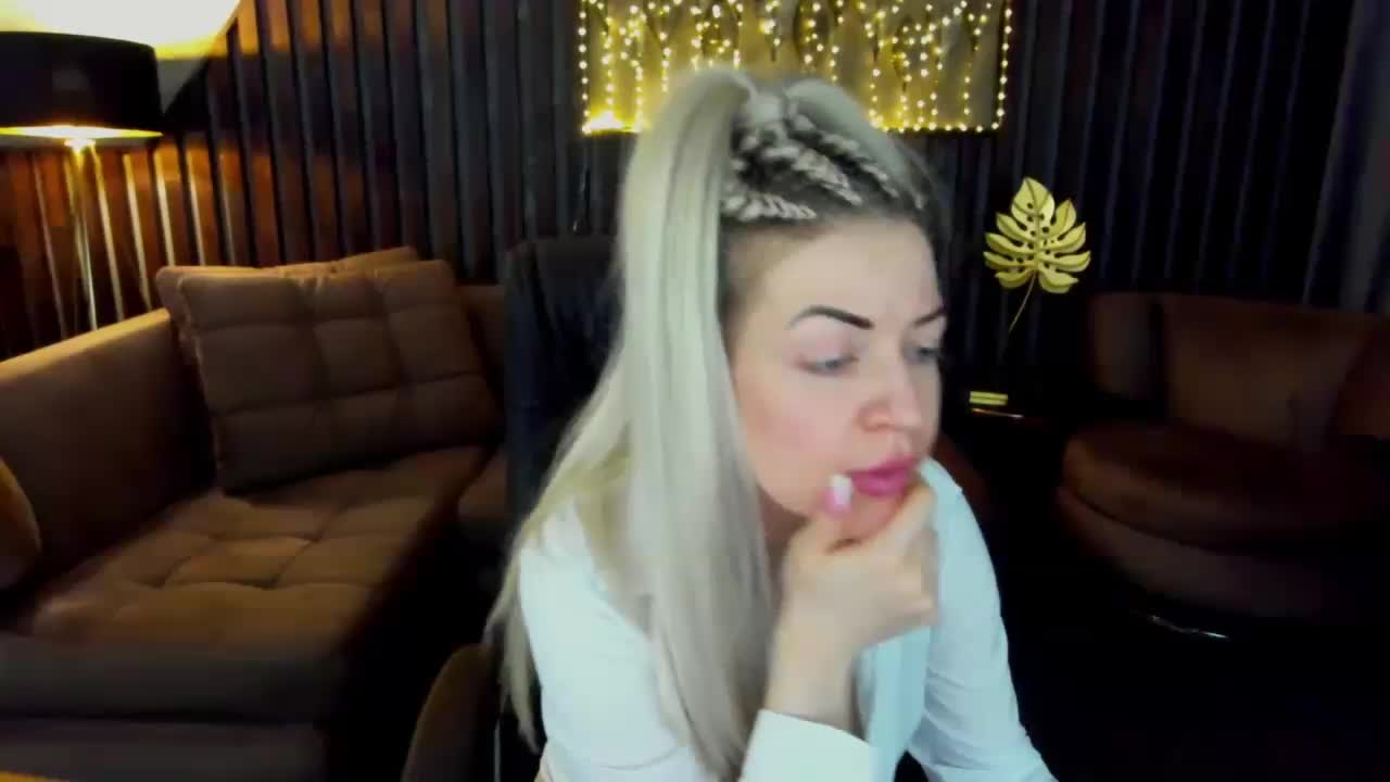 AnnaSnow Adult Chat May 1, 2026