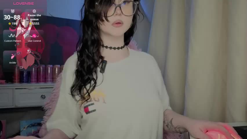 lilhornyprincess Adult Chat May 1, 2026