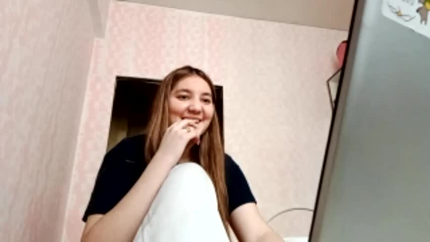 zeniabrossoit Adult Chat May 1, 2026