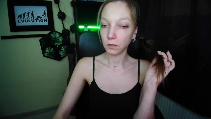 emilly_xkiss Adult Chat May 1, 2026