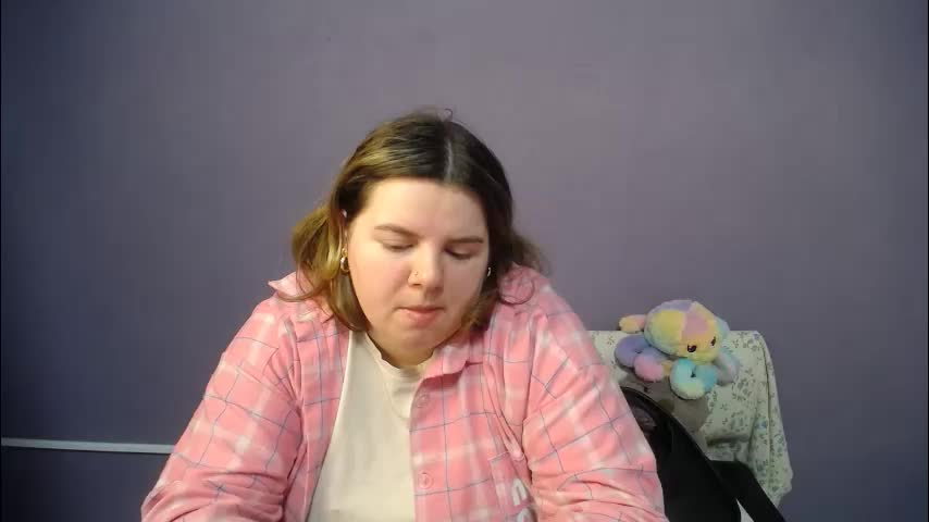 shyness_girl Adult Chat May 2, 2026