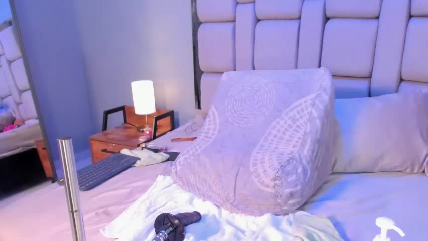 laraebony_ Adult Chat May 2, 2026