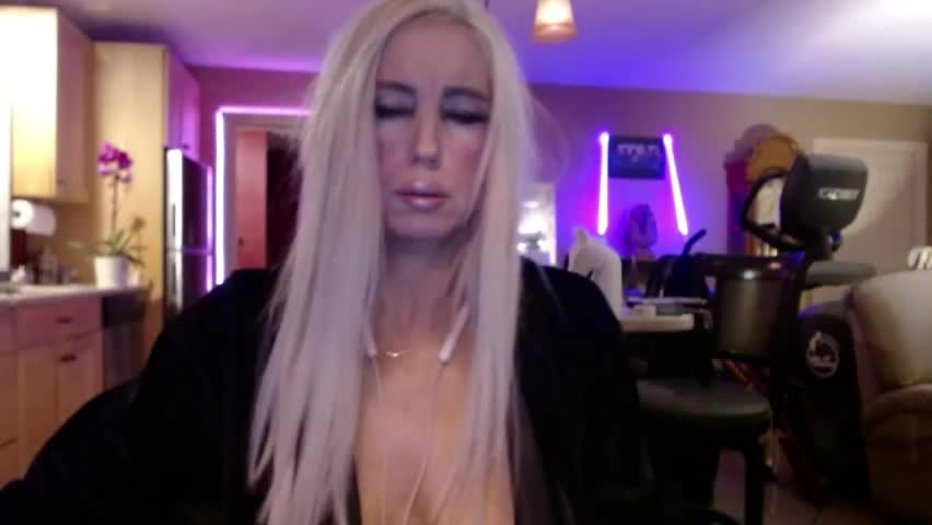 danikawhite69 Adult Chat May 2, 2026