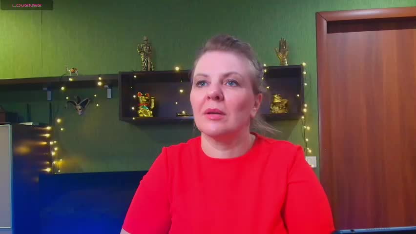 leona_tracie Adult Chat May 2, 2026