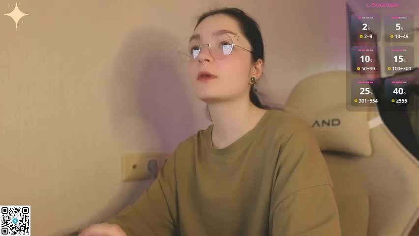 luna_moon13 Adult Chat May 2, 2026