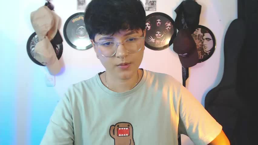sophie_ross1 Adult Chat May 3, 2026
