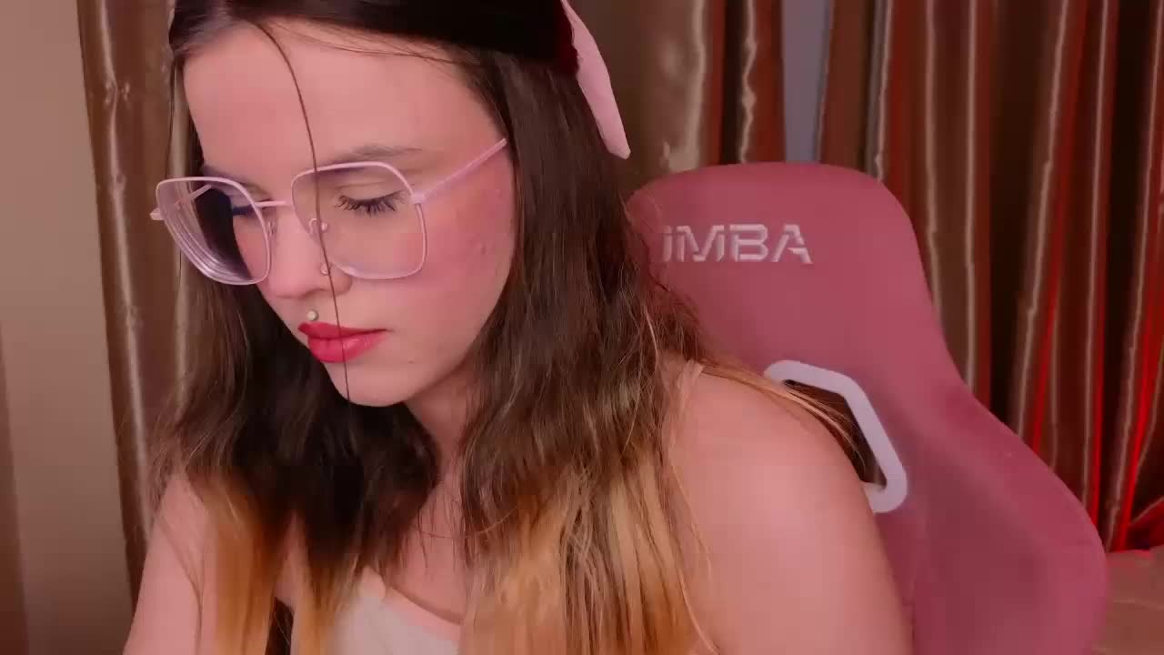 HannaCristal Adult Chat May 3, 2026