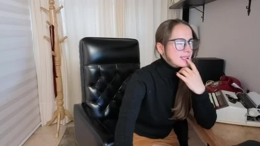kate_thompson_ Adult Chat May 3, 2026