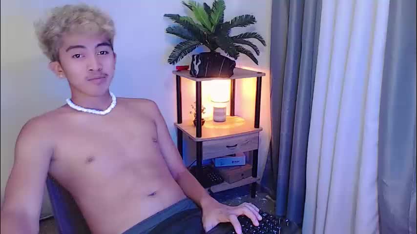 jaysee_hugecox Adult Chat May 3, 2026
