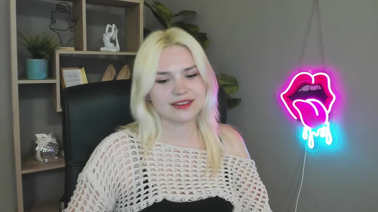 SweetLilyxo Adult Chat May 3, 2026