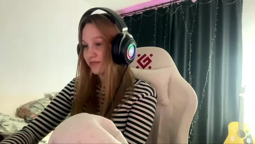 kayceefroehner Adult Chat May 3, 2026