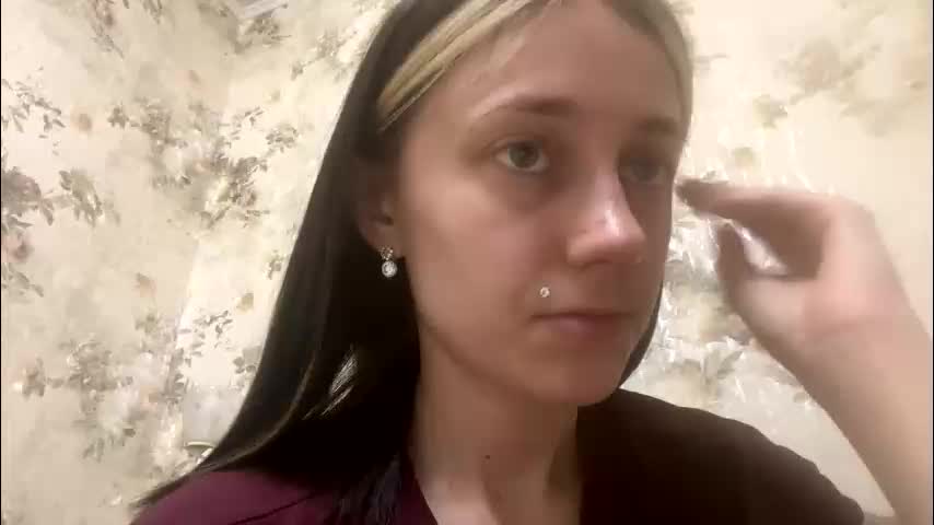 viktoria9898 Adult Chat May 3, 2026