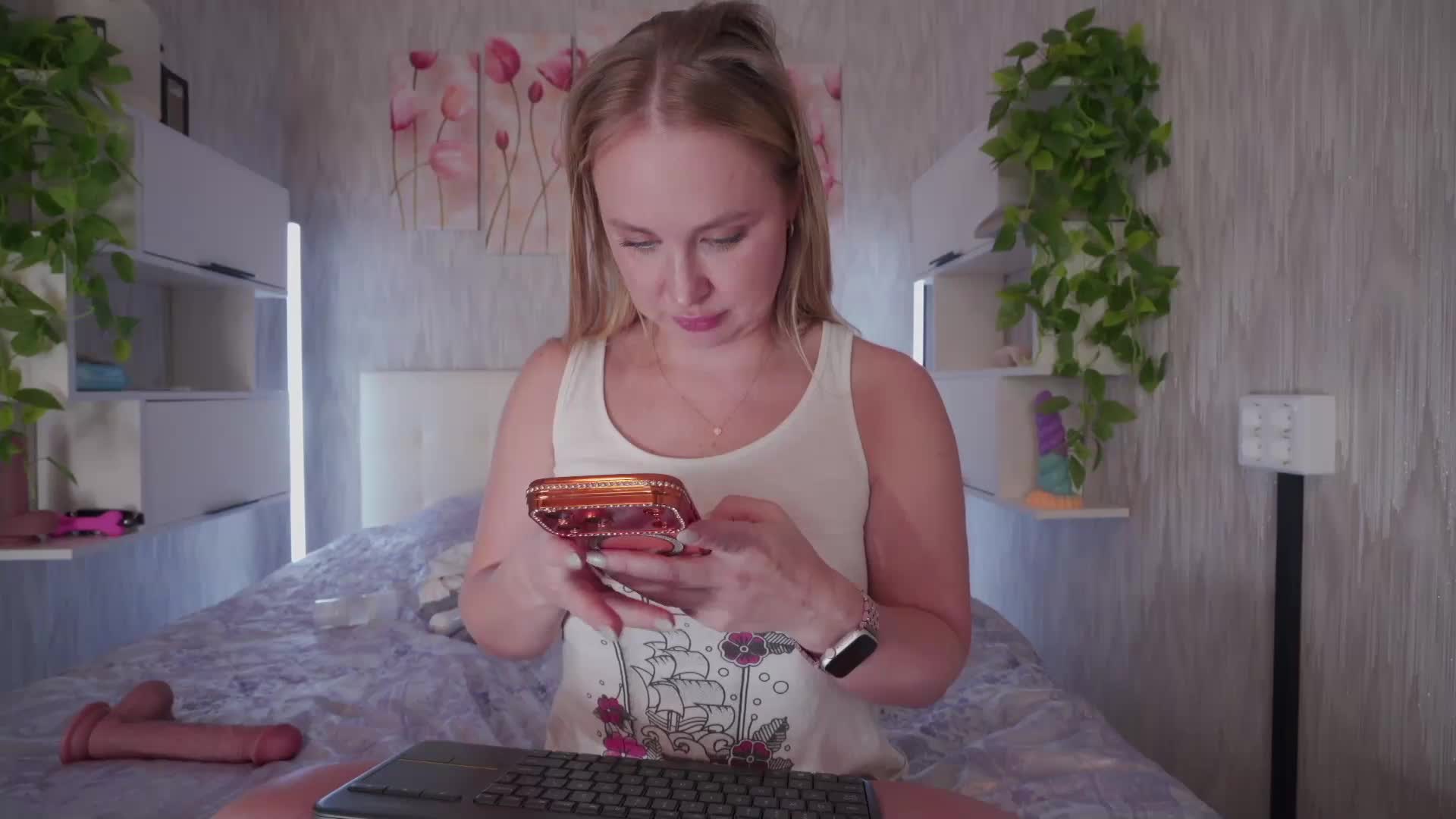 Kitty-Kelsi Adult Chat May 3, 2026