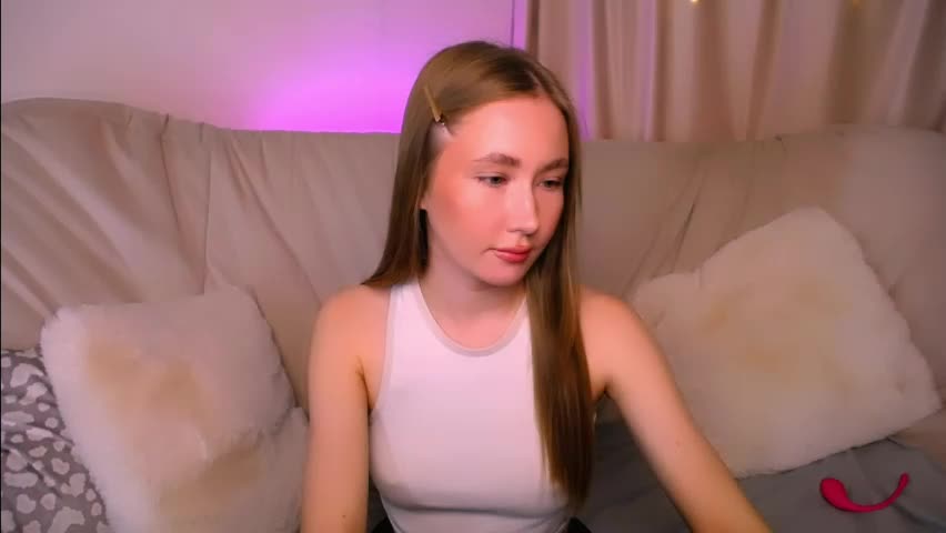 ellycolins_ Adult Chat May 3, 2026