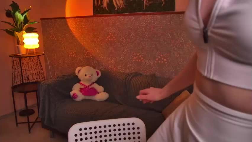 tiffanypeach Adult Chat May 3, 2026