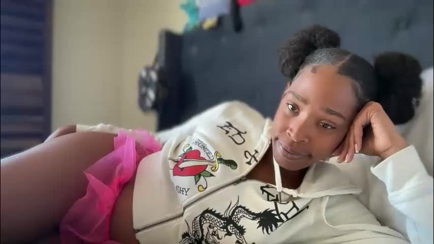 cum2charmxx Adult Chat May 4, 2026
