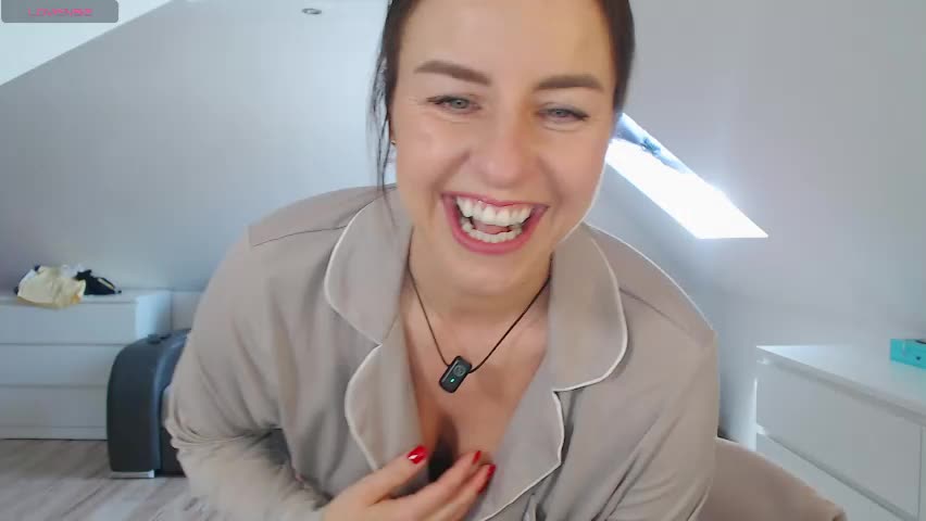 emerald_kittycat Adult Chat May 4, 2026