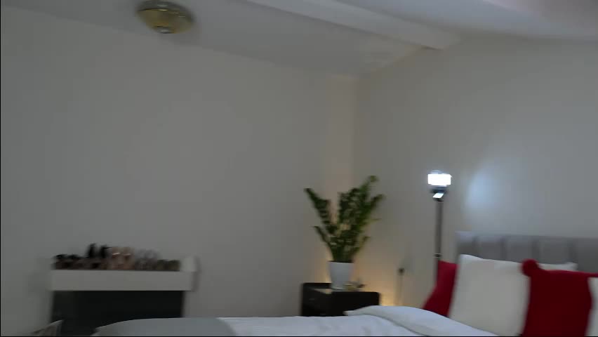 ella_twinkle Adult Chat May 4, 2026