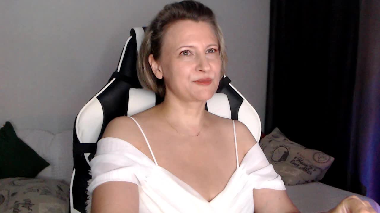 LoveSuperGerl Adult Chat May 4, 2026