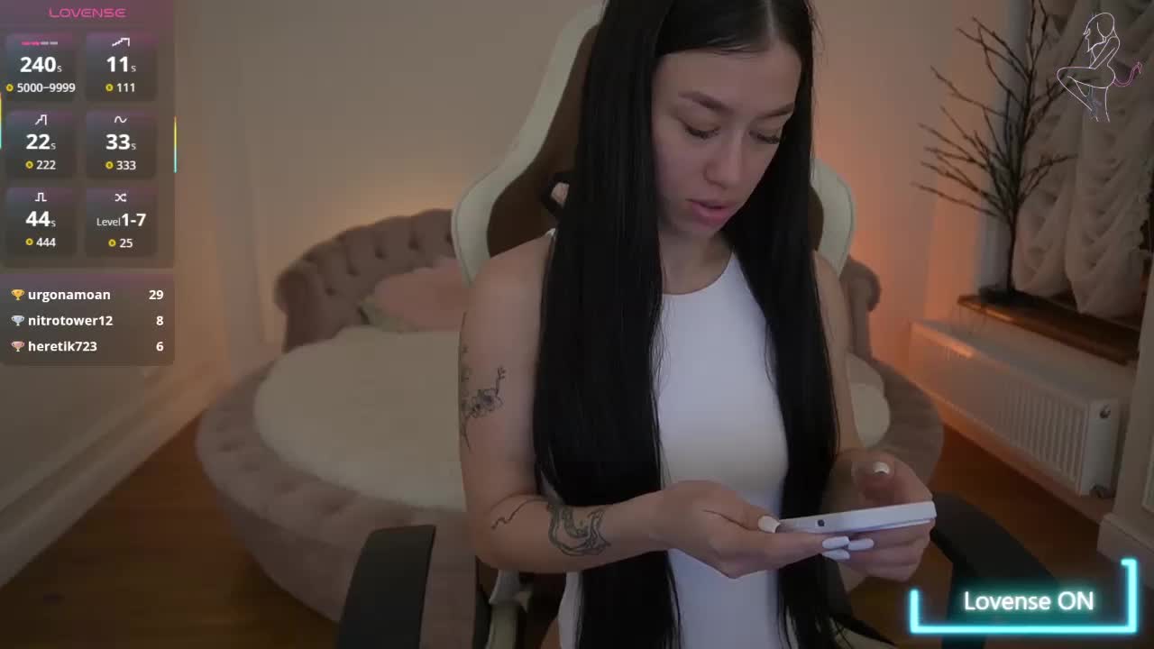 FataleNellie Adult Chat May 4, 2026
