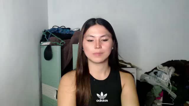 hot_precious_nikki Adult Chat May 4, 2026