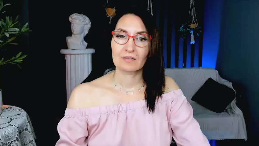 unatera Adult Chat May 5, 2026