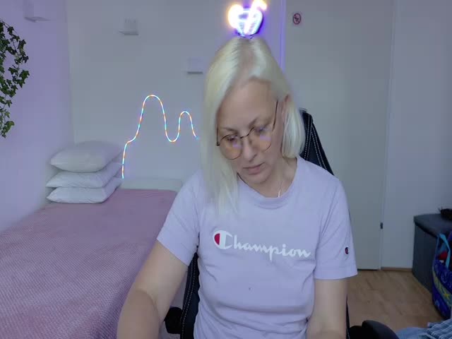 LinsyKim Adult Chat May 4, 2026