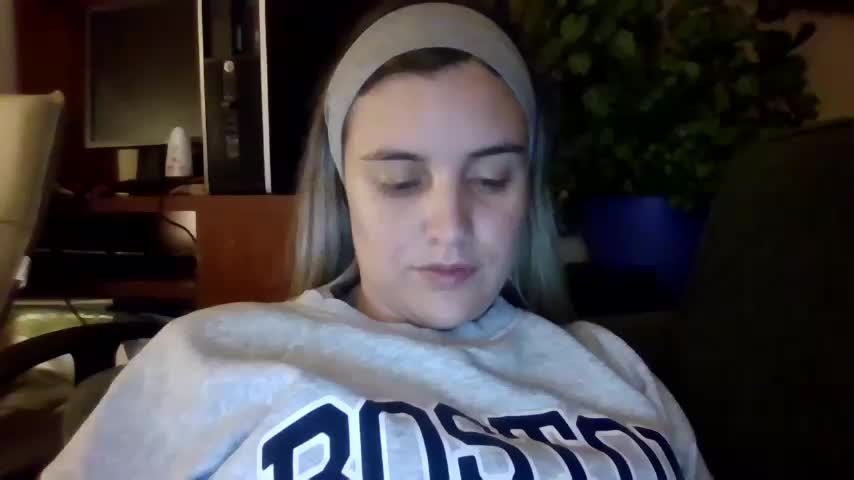 Abrilblond Adult Chat May 4, 2026