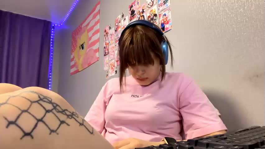 pinkiegiantonio Adult Chat May 4, 2026